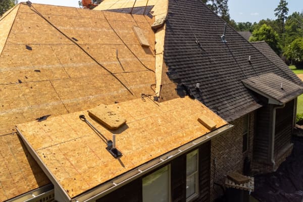 Professional Roof Replacement And New Installation Professional Roof Replacement and New Installation